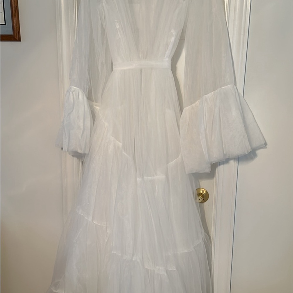 Sheer White Ruffle-Sleeve Robe - Picture 3 of 6